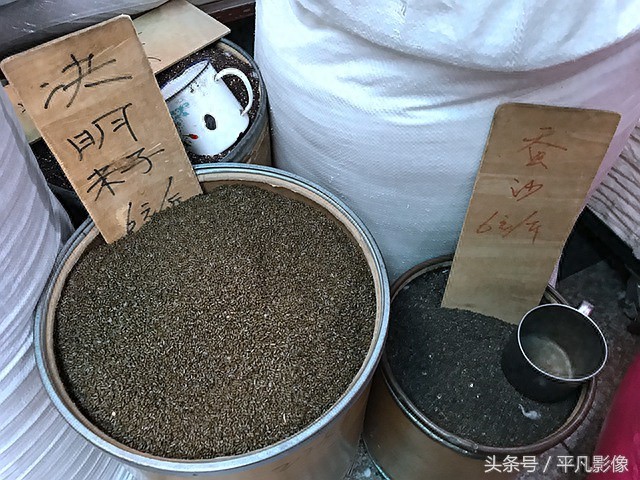 装个枕芯要多少钱?批发市场常见的荞麦壳等材料都是6元1斤