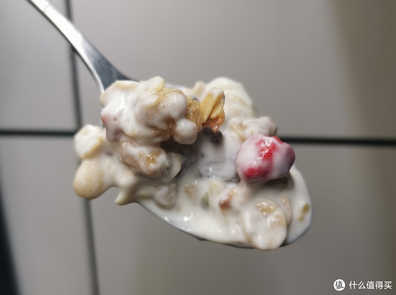 可干吃的这三种燕麦片哪个更好吃呢？附对比图