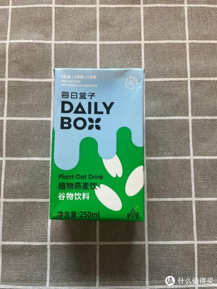 七款燕麦奶成分比拼测评，谁更值得喝？
