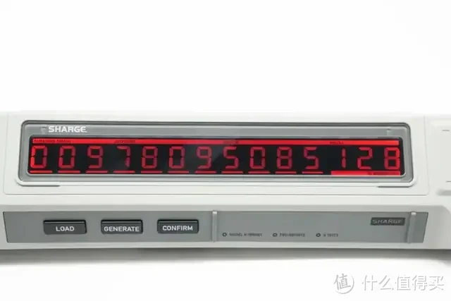 内置4节力神18650电芯,闪极10000mAh 互联网主机秘钥移动电源拆解