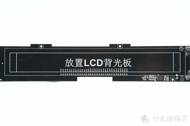 内置4节力神18650电芯,闪极10000mAh 互联网主机秘钥移动电源拆解