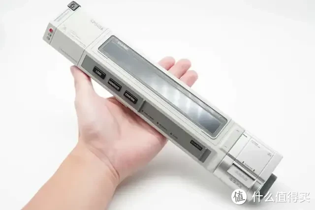 内置4节力神18650电芯,闪极10000mAh 互联网主机秘钥移动电源拆解