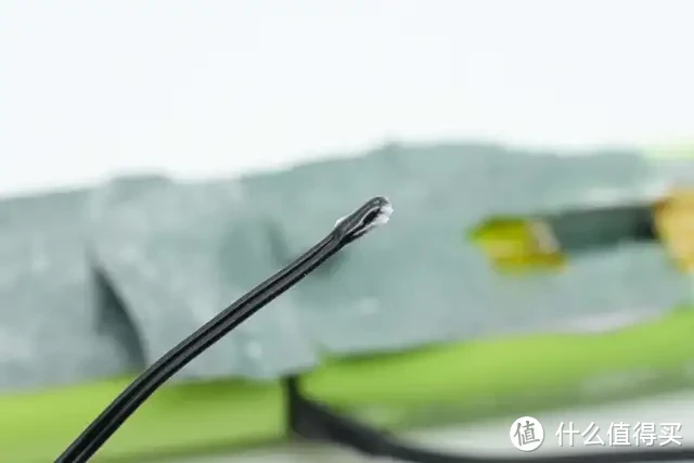 内置4节力神18650电芯,闪极10000mAh 互联网主机秘钥移动电源拆解