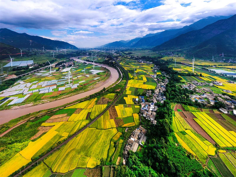 美丽富饶的安宁河谷。.jpg
