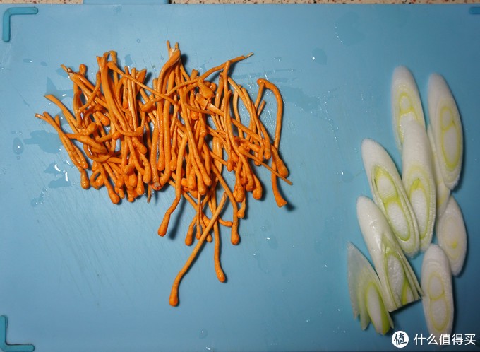 冬日暖心大锅菜，比猪肉炖粉条更好吃的猪肉炖粉条怎么做？