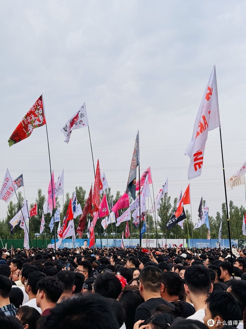 第一次去户外音乐节——带什么更实用~