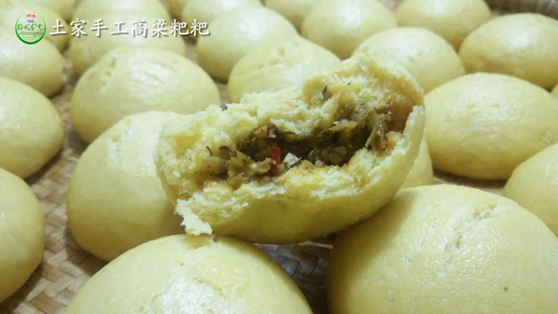 素食其实土家人也经常做,土家手工高粱粑粑健康粗粮每天早餐首选