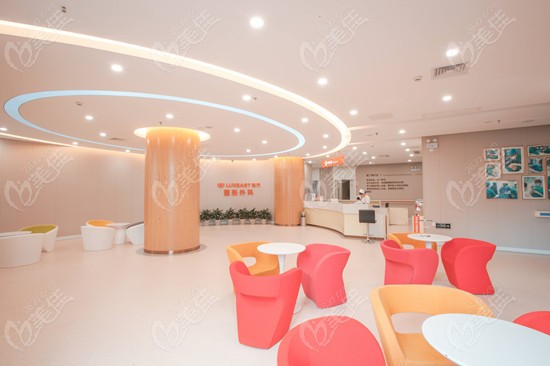 南宁东方是广<!--<i data=20240703-sp></i>-->宁较好的植发医院