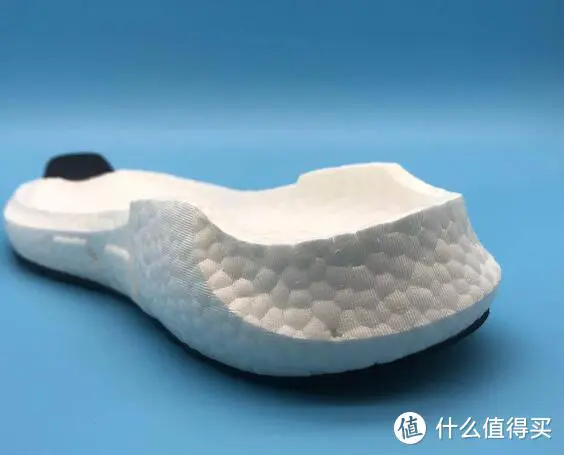 市售主流跑鞋中底材料介绍，附12款适合新手的高性价比跑鞋推荐