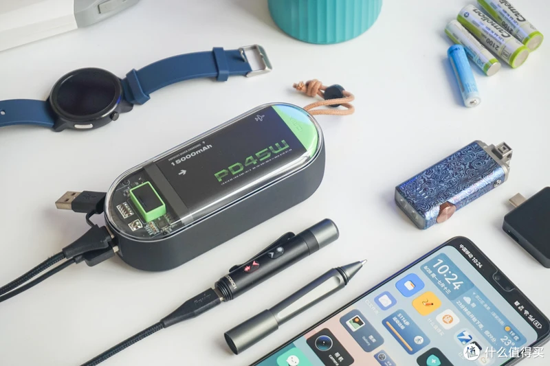 iPhone 15 的最佳伴侣!IDMIX 赛博朋克自带双线 45W PD 充电宝曝光