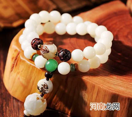 关于菩提根盘玩的一些经验 白玉菩提变色过程照片