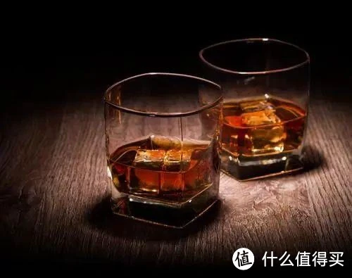 不贵却好喝!五款平易近人的入门级威士忌推荐,品味不输名贵款