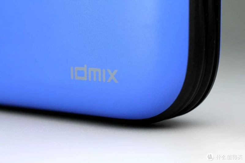 拆解报告：IDMIX大麦MFI认证三合一移动电源CH07