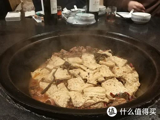 豇豆角现在正便宜，简单处理一下，留着冬天吃，炖肉蒸包子少不了
