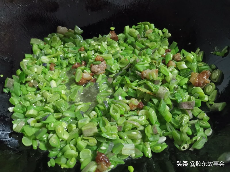 两种胶东风味的秋芸豆吃法:肉炒芸豆丝和芸豆打卤面
