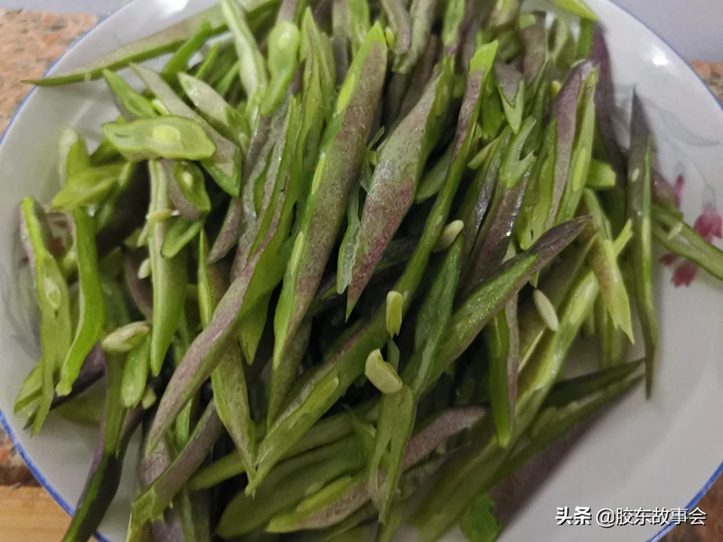 两种胶东风味的秋芸豆吃法:肉炒芸豆丝和芸豆打卤面