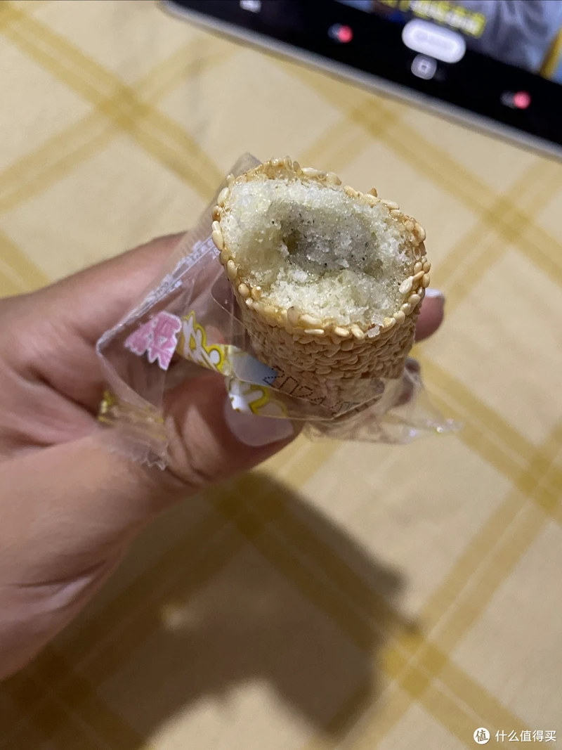 港益芝麻棒:传统米果的香脆新体验