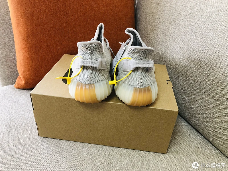 一双颜值绝对被低估的YEEZY350--芝麻