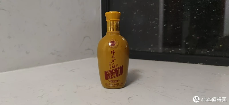 都是一块钱一瓶的酒,买的开心,喝得更开心!中间的46度红星二锅头,已经成为了绝版,值得珍藏!