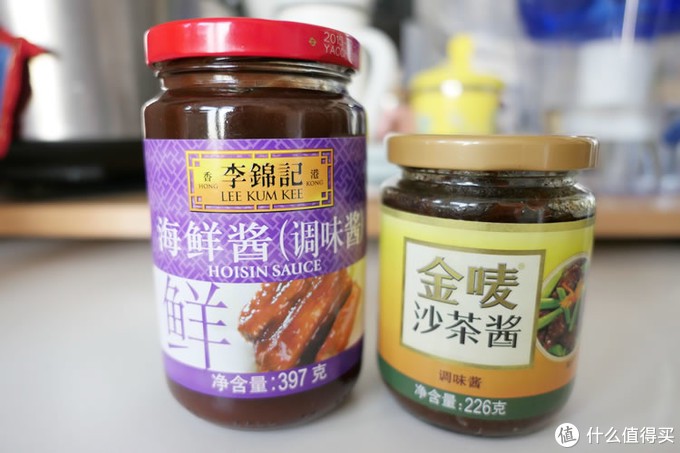 除夕夜，吃着火锅看春晚：如何调出一碗美味的芝麻酱蘸料油碗？
