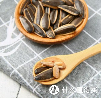 十一款好吃又实惠的小零食，春节炫到停不下来！