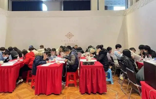 神盘万科翡翠国际交房,我嫉妒了 | 房哥验房报告49期