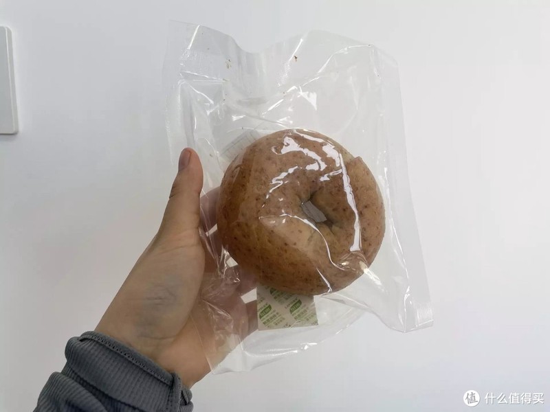 六款热门贝果面包测评 健身减脂期间的优质碳水 哪款热量低？哪款口感好 附赠两道美食料理