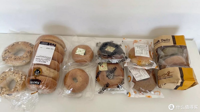 六款热门贝果面包测评 健身减脂期间的优质碳水 哪款热量低？哪款口感好 附赠两道美食料理