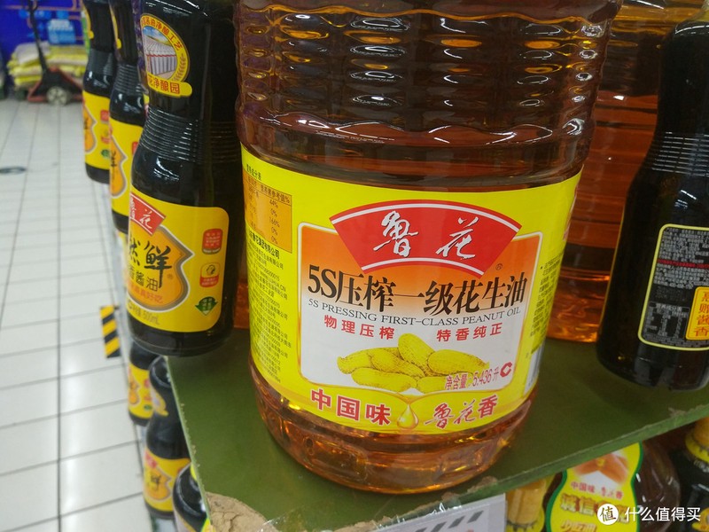 去超市买油时，花生油、菜籽油、葵花油怎么选？搞清楚用途再下单