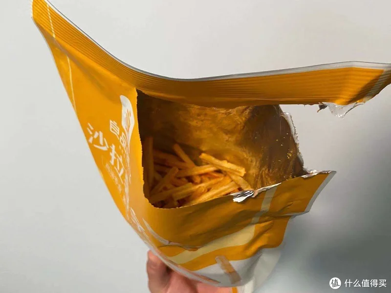 试吃三款全网销量最高“猪饲料”零食到底哪款最好吃的