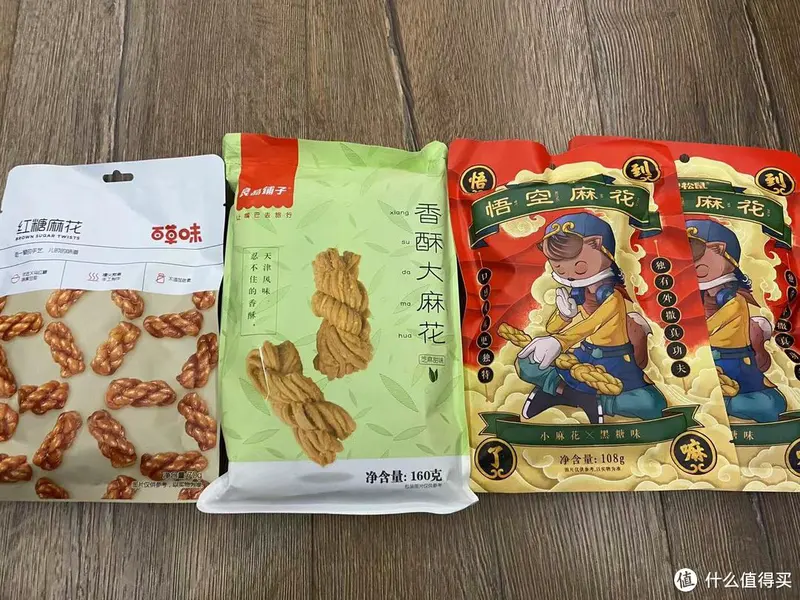 试吃三款全网销量最高“猪饲料”零食到底哪款最好吃的