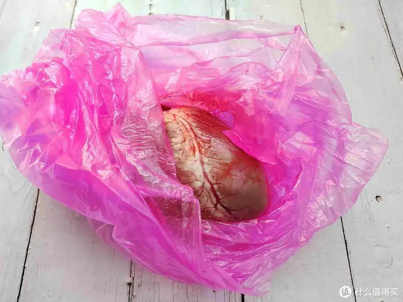 朋友圈晒婆婆送来的好东西，半个月不出门都饿不着，网友：真豪横