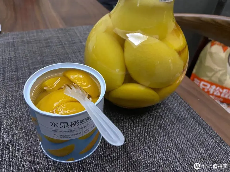试吃三款全网销量最高“猪饲料”零食到底哪款最好吃的
