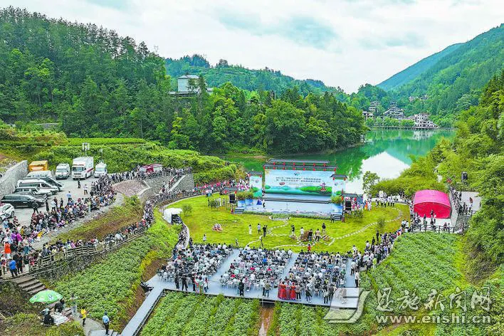 2024年“国际马铃薯日”中国区庆祝活动暨“恩施土豆花儿开”文化旅游推介活动现场。（资料图）