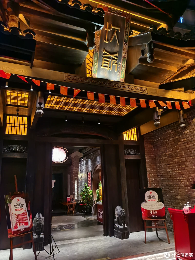 坎爷秘制火锅，喜欢的食材咕嘟咕嘟，涮起来