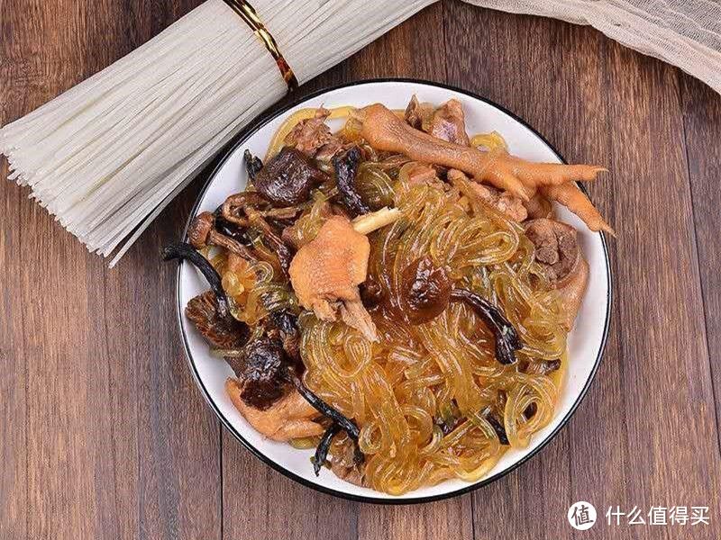 过年买粉条，选购红薯粉、土豆粉还是绿豆粉？很多人还不懂区别