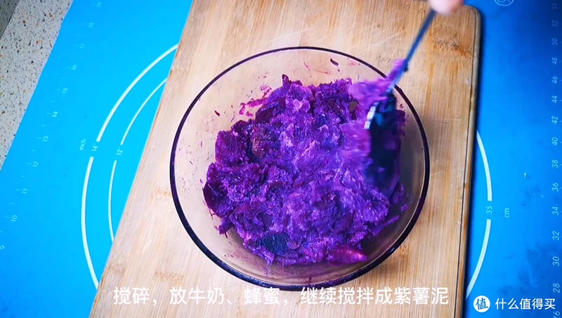 怎么吃也吃不胖的低脂低卡解馋小零食香酥紫薯饼,好吃不油腻