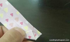 花球的彩纸折法如何折叠花球