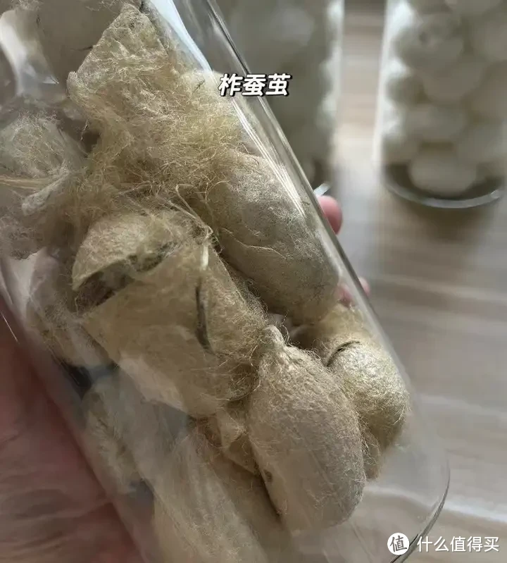 被子选购攻略!羽绒被应该如何选?聚酯纤维被值得买吗?桑蚕丝和柞蚕丝选哪个?超舒服的夏凉被推荐!