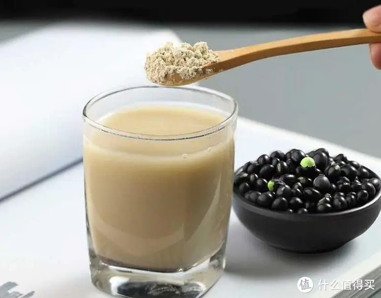 女生“减脂期”少碰这2种零食，每一个热量都很高，让你想瘦都难