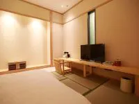 星程酒店(乌鲁木齐铁路局地铁站店) - 榻榻米房