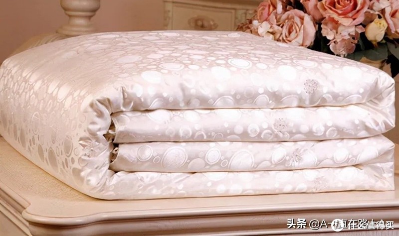 蚕丝被的优缺点