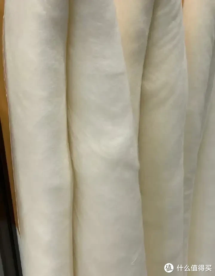 被子选购攻略!羽绒被应该如何选?聚酯纤维被值得买吗?桑蚕丝和柞蚕丝选哪个?超舒服的夏凉被推荐!