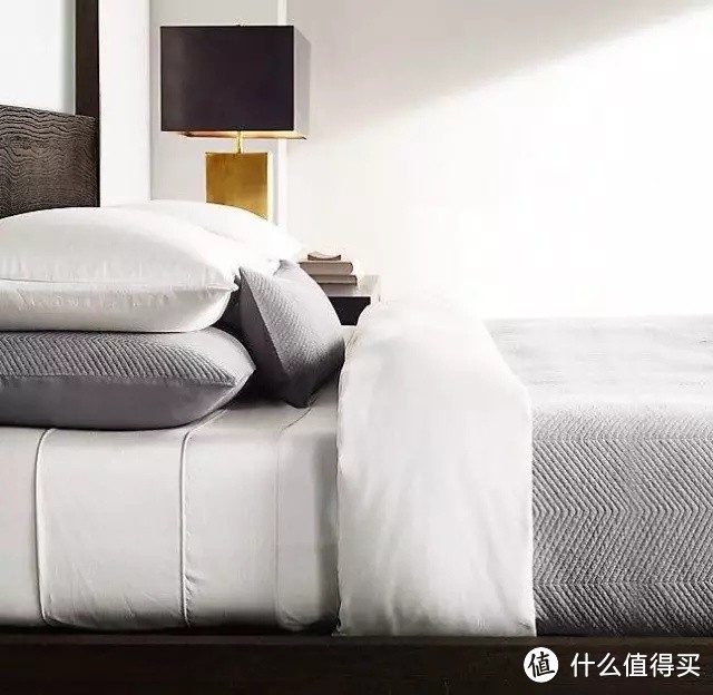 别被“水洗感”忽悠了！高支高密的床品确实是好东西，未来你也能买得起