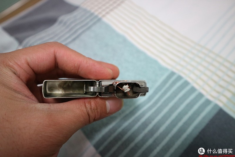 杰瑞先生介绍一下ZIPPO打火机换棉芯的详细教程