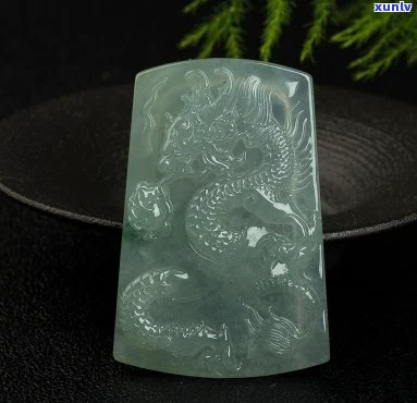 翡翠糯种花雪龙牌