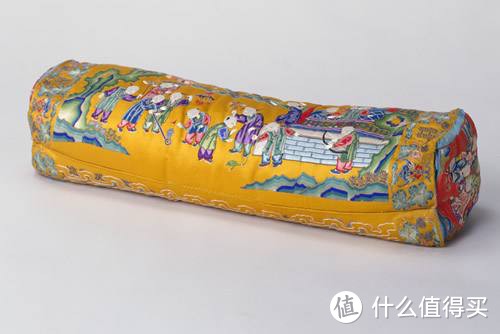 故宫博物院收藏的清代刺绣枕