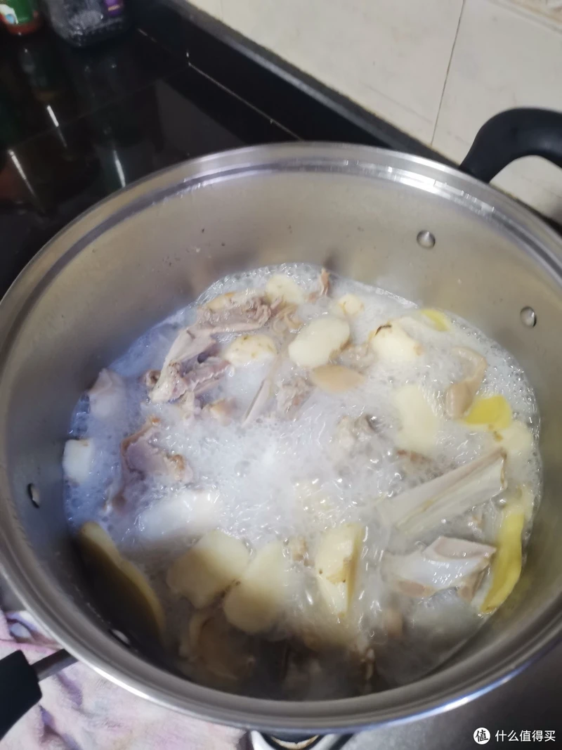 珠三角开始入秋了，滋补的菜色也到来了-腐竹炆羊排