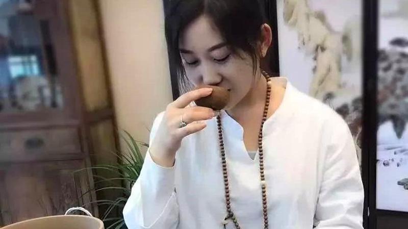 大国故事小哥|他以为自己得了绝症，一去杳无音讯，她却在老地方苦等他5年