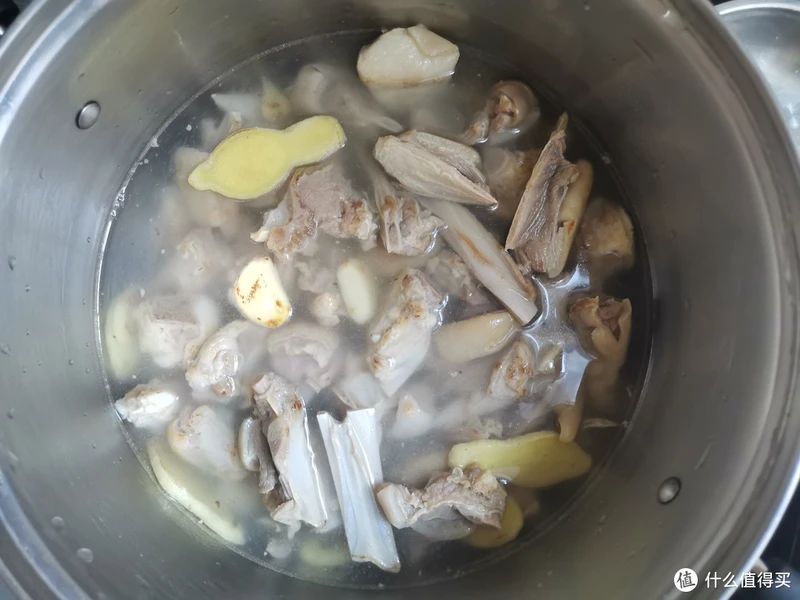 珠三角开始入秋了，滋补的菜色也到来了-腐竹炆羊排